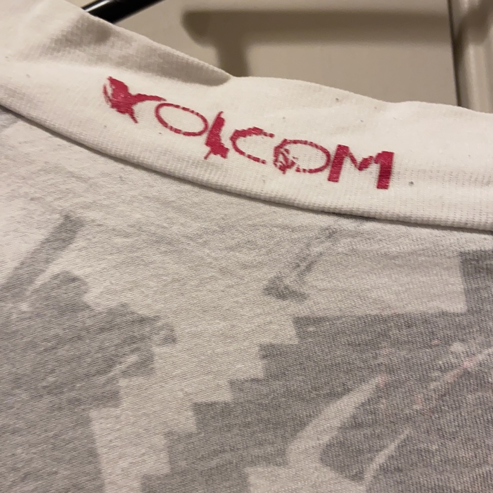 Volcom Tee - Picture 5 of 5